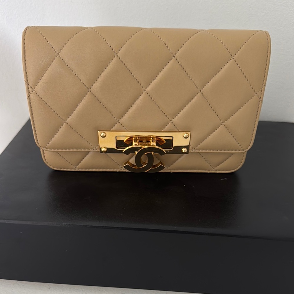 Chanel authentic Tan Quilted lambskin  Leather Bag